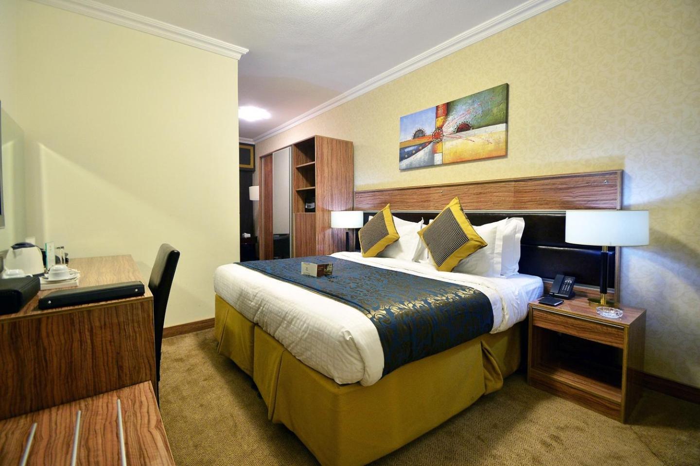 Golden Tulip Al Shakreen Медина Экстерьер фото