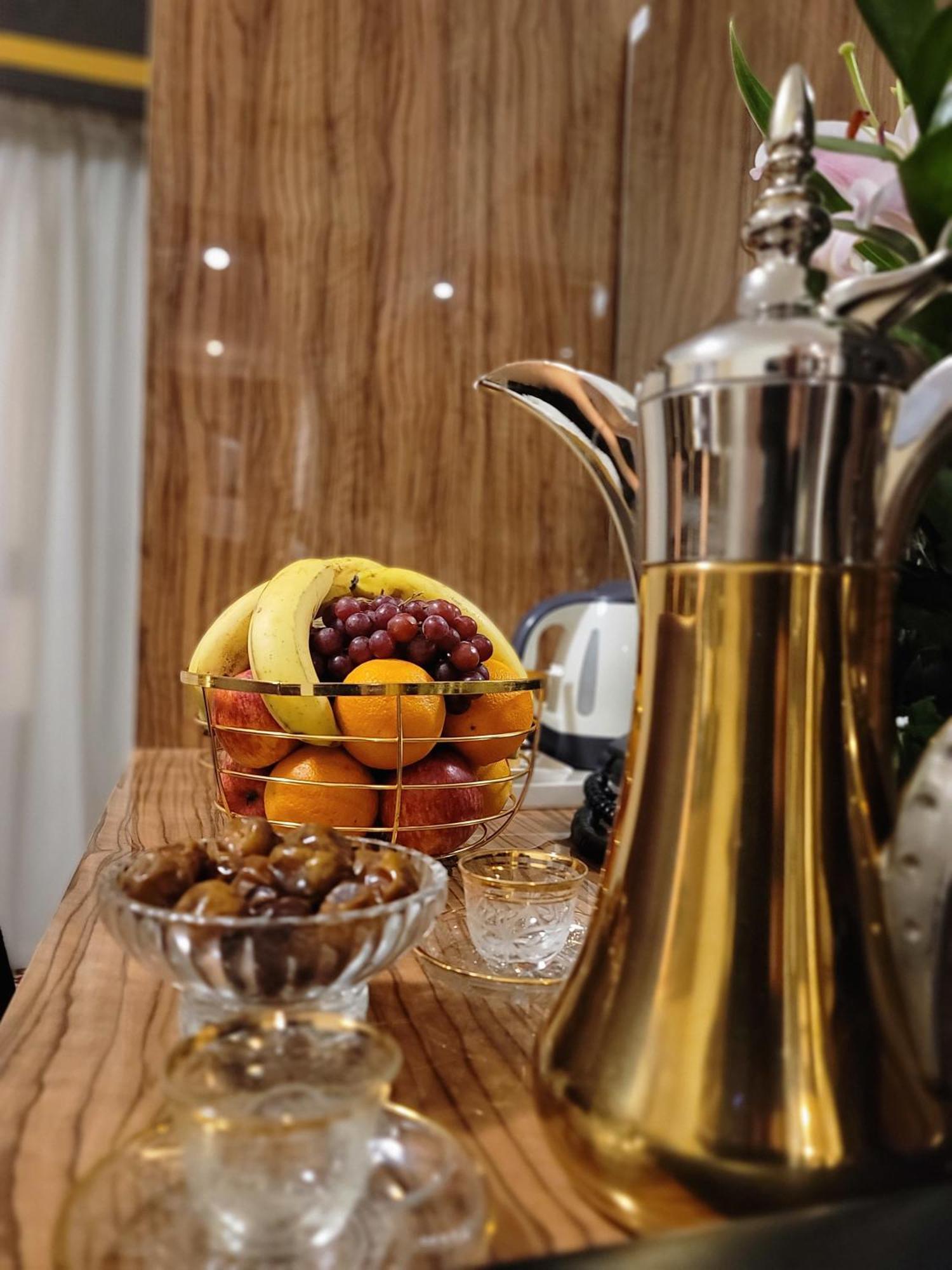 Golden Tulip Al Shakreen Медина Экстерьер фото