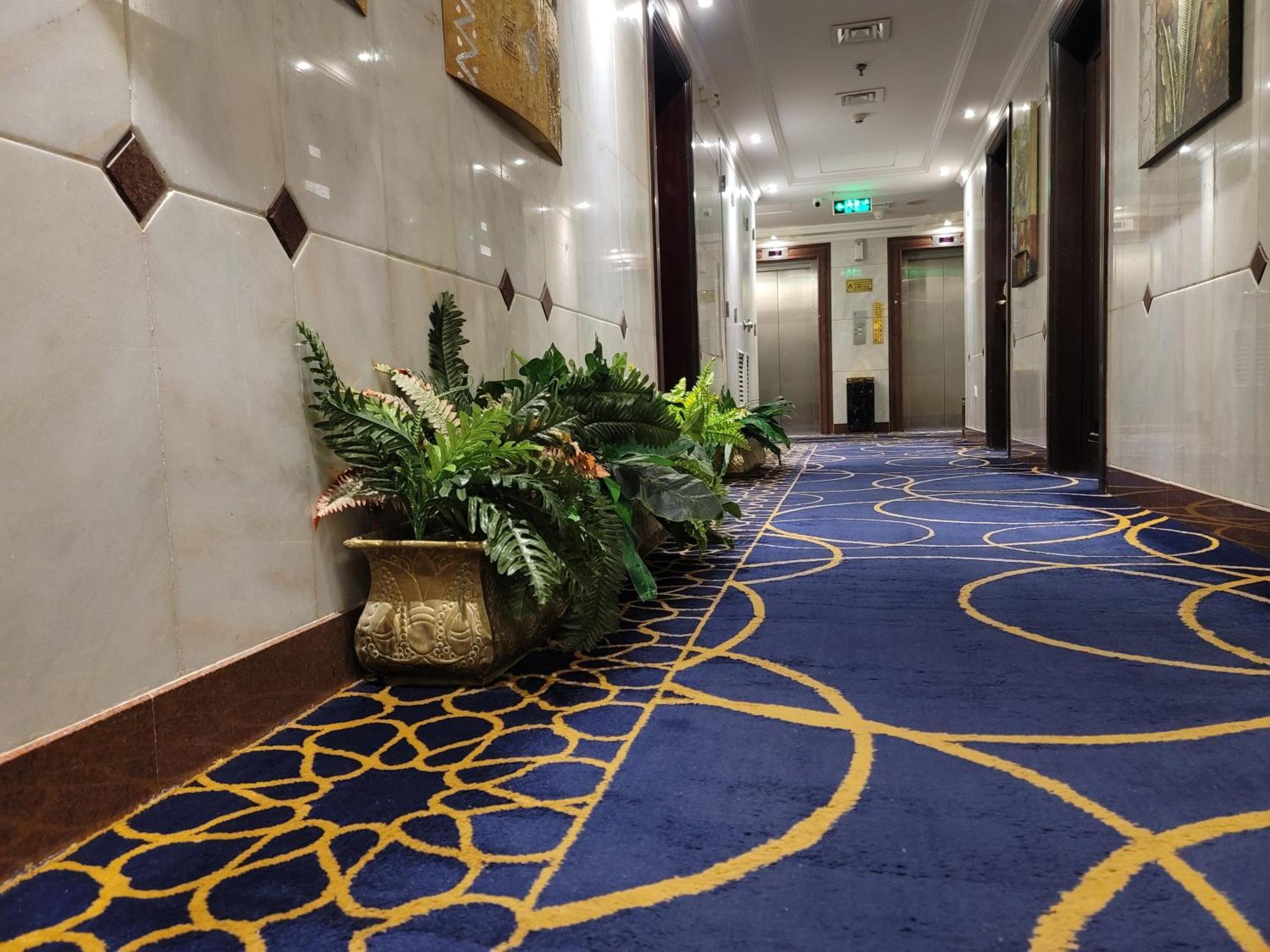 Golden Tulip Al Shakreen Медина Экстерьер фото