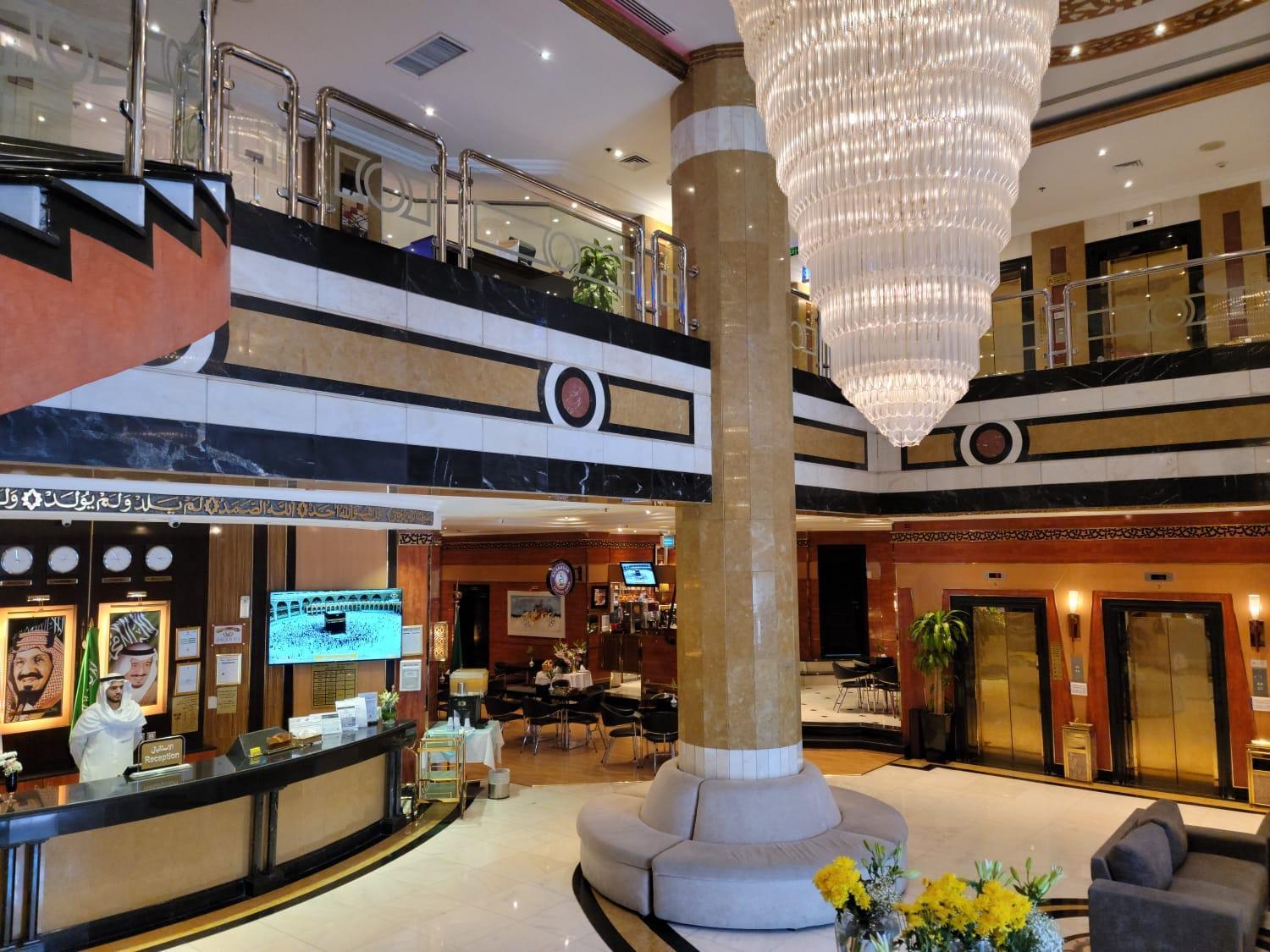 Golden Tulip Al Shakreen Медина Экстерьер фото